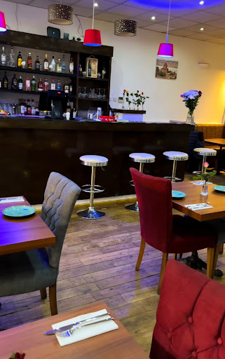 Photo of Golden Shish Restaurant - 34-36 Montagu St, Kettering NN16 8RU
